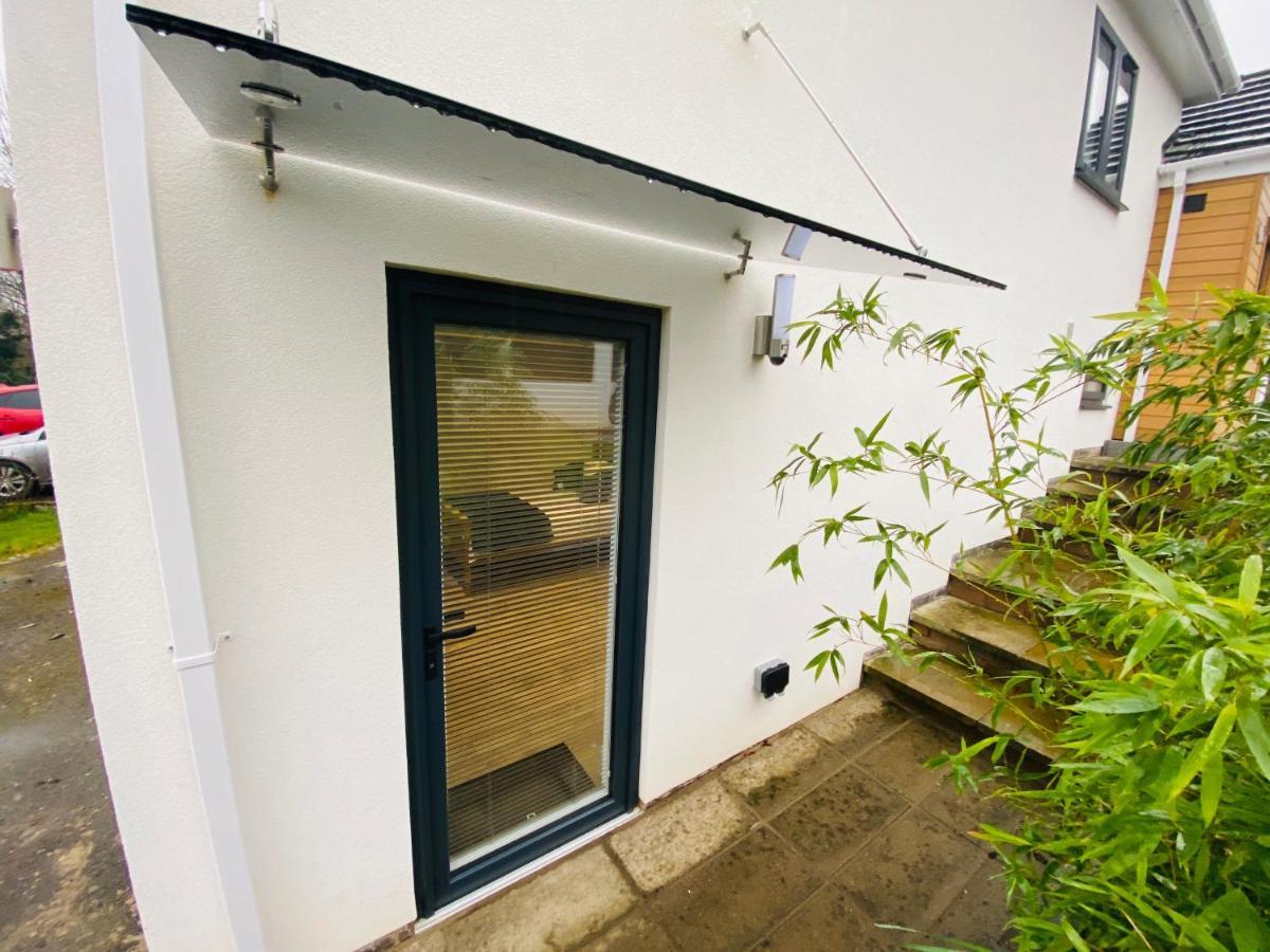 New Modern Studio Apartment, Parking, Netflix Kenilworth Exteriör bild