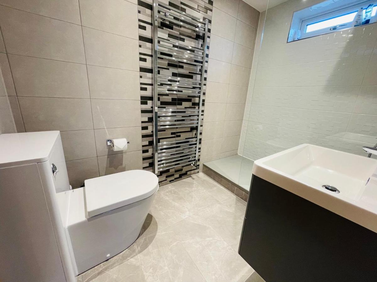 New Modern Studio Apartment, Parking, Netflix Kenilworth Exteriör bild